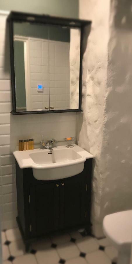 Villa Kertelhof Guesthouse Kärdla Екстериор снимка